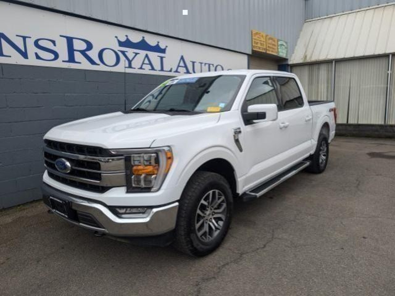 2022 Ford F-150 Lariat photo 2