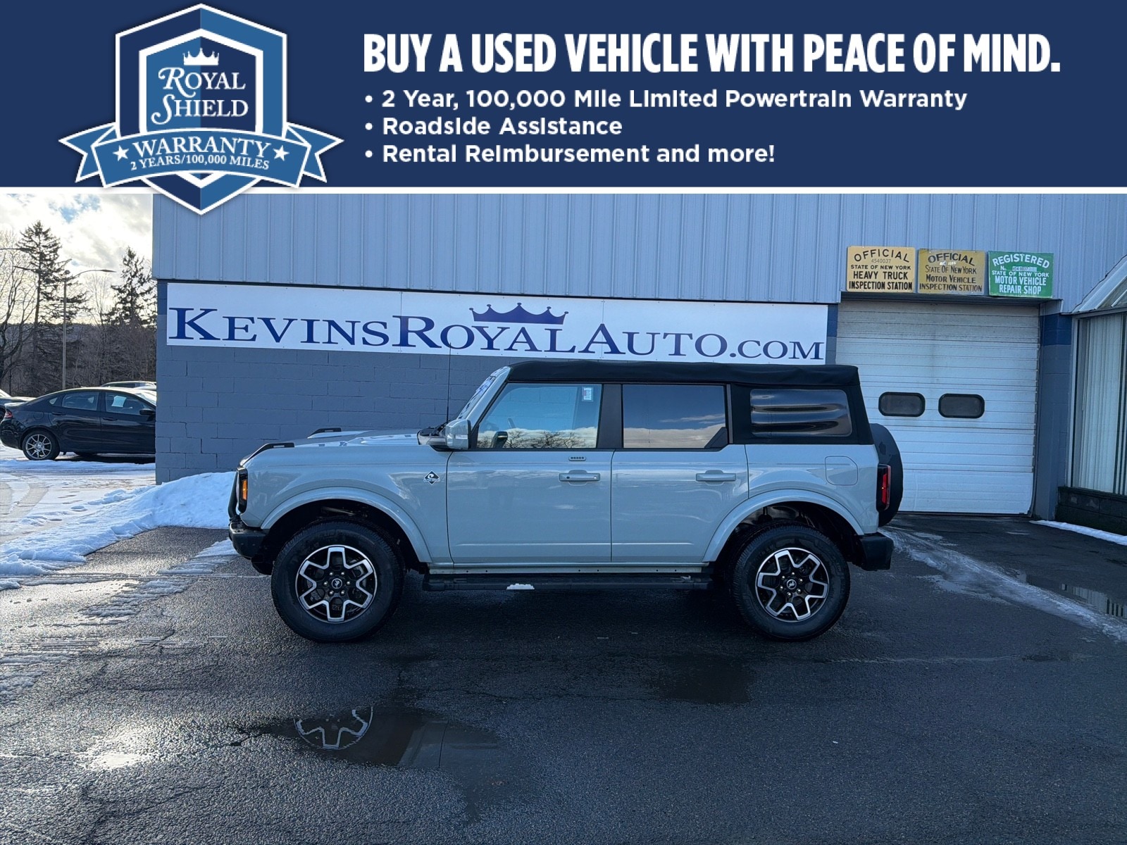 2022 Ford Bronco 4-Door Outer Banks's photo