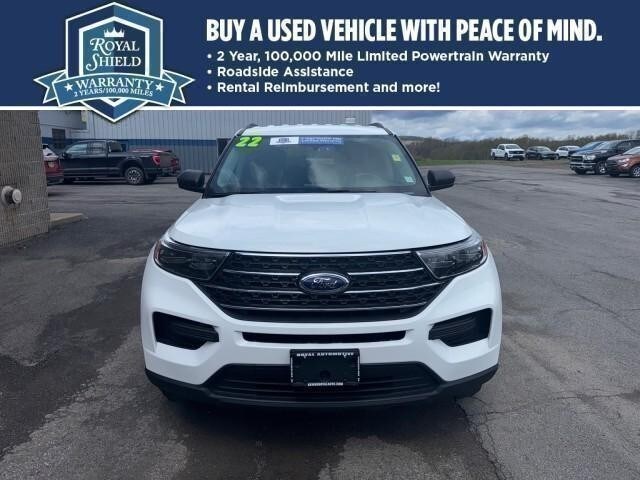 2022 Ford Explorer XLT photo 2