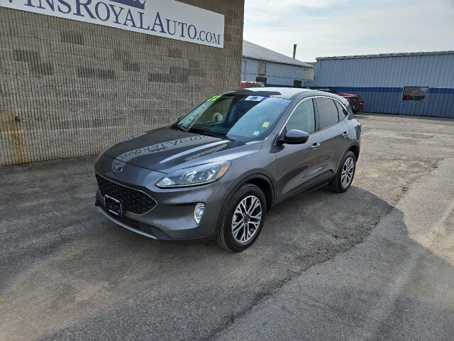 2022 Ford Escape SEL photo 2