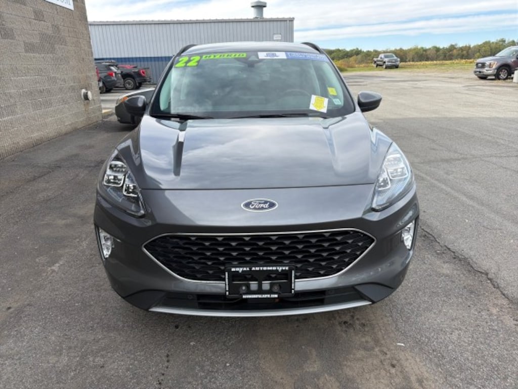 Used 2022 Ford Escape Titanium Hybrid