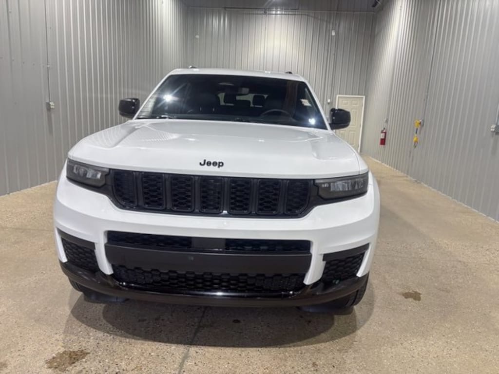 Used 2024 Jeep Grand Cherokee L Altitude SUV