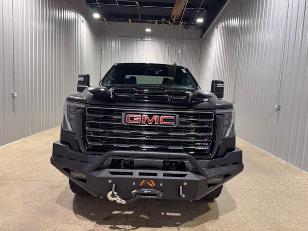 Used 2024 GMC Sierra 2500HD AT4 Truck