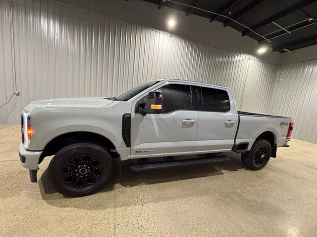 Used 2025 Ford F-250SD Lariat Truck