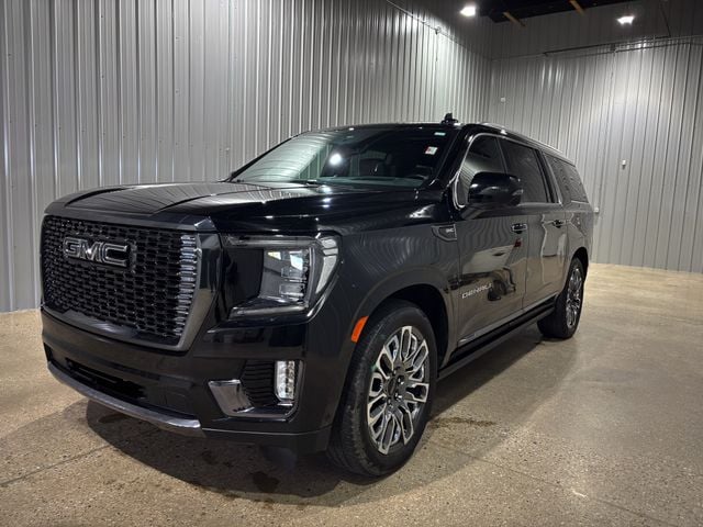 2024 GMC Yukon Denali Ultimate's photo
