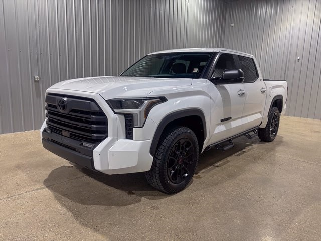 2024 Toyota Tundra SR5's photo