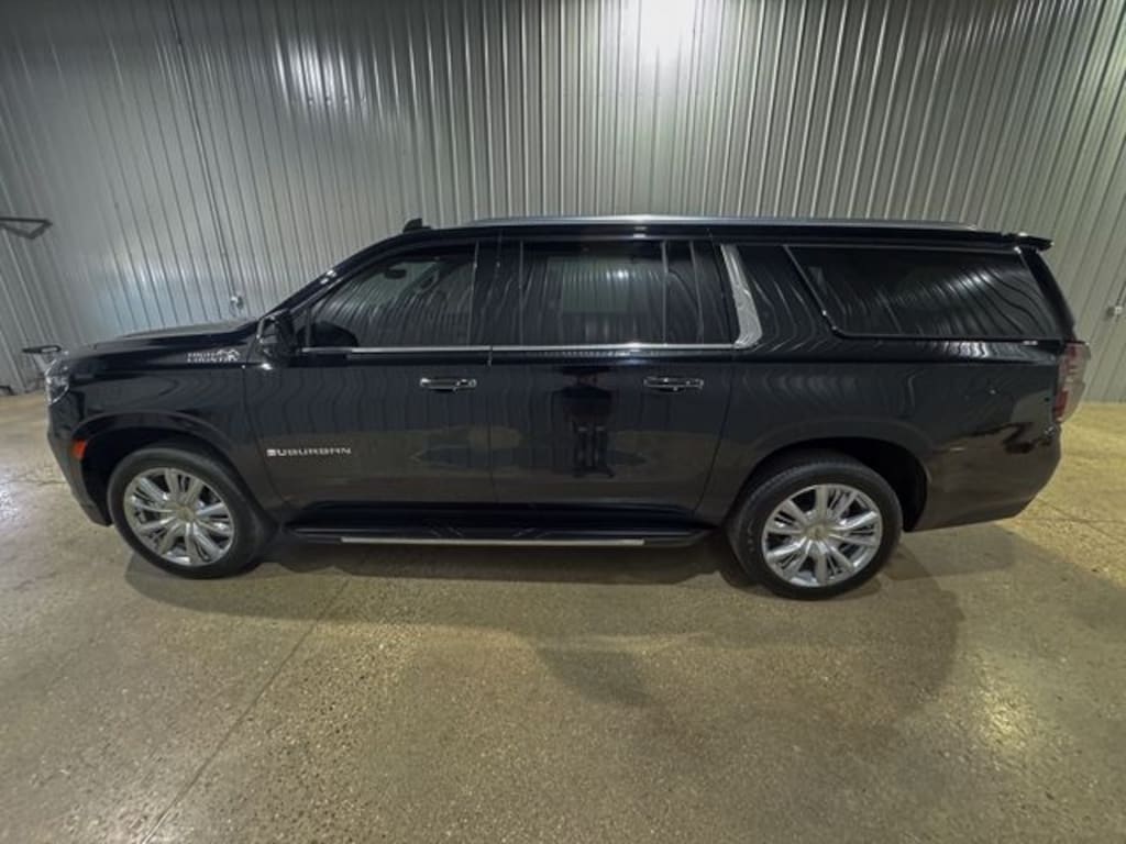 Used 2023 Chevrolet Suburban High Country SUV
