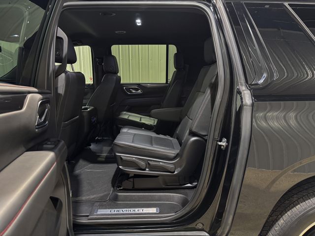 2024 Chevrolet Suburban RST - Photo 21