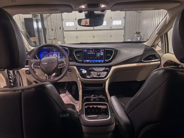 2024 Chrysler Pacifica Limited - Photo 20