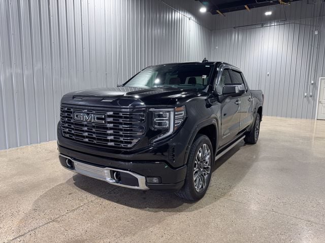 2024 GMC Sierra Denali Ultimate 4WD Crew Cab Short Box's photo