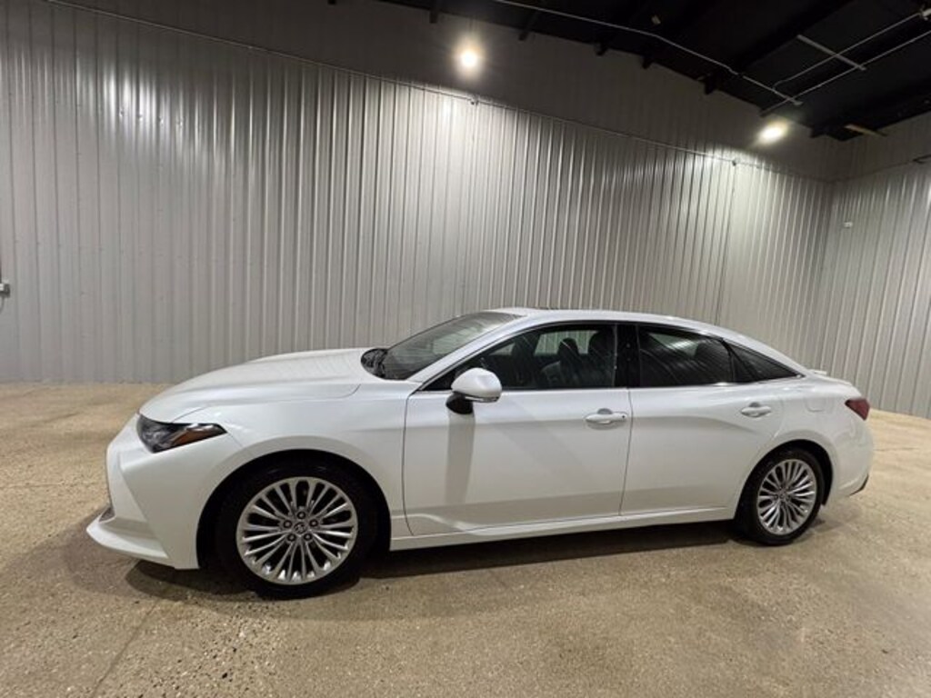Used 2021 Toyota Avalon Limited Sedan