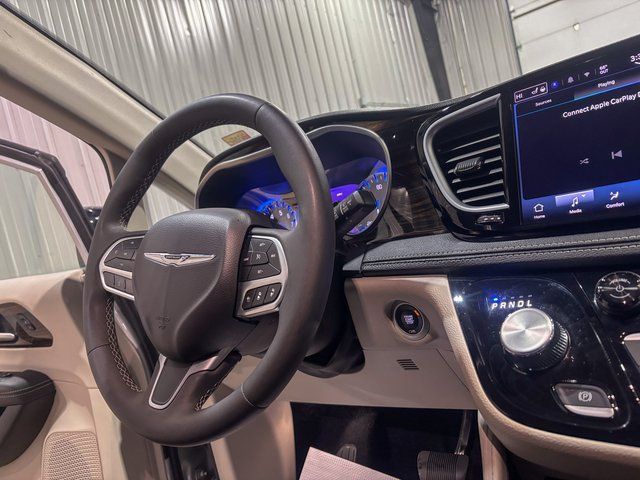 2024 Chrysler Pacifica Limited - Photo 14