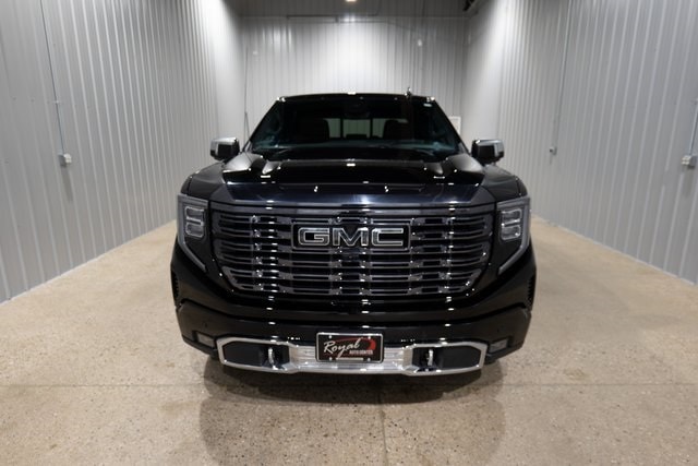 Used 2023 GMC Sierra 1500 Denali Ultimate with VIN 1GTUUHEL6PZ290919 for sale in Middlebury, IN