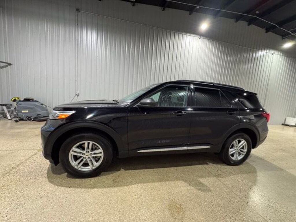 Used 2024 Ford Explorer XLT SUV