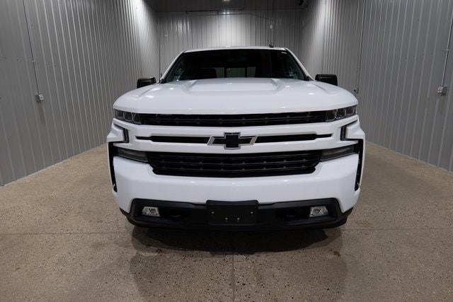 Used 2019 Chevrolet Silverado 1500 RST with VIN 1GCRYEEDXKZ268108 for sale in Middlebury, IN