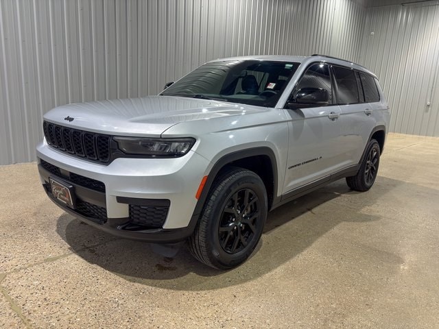 2024 Jeep Grand Cherokee L Altitude's photo