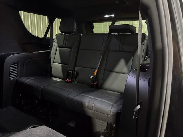 2024 Chevrolet Suburban RST - Photo 24