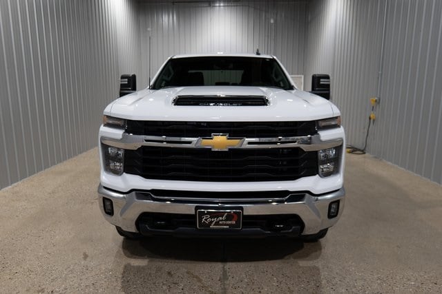 Used 2024 Chevrolet Silverado 2500HD LT with VIN 1GC4YNE75RF104720 for sale in Middlebury, IN