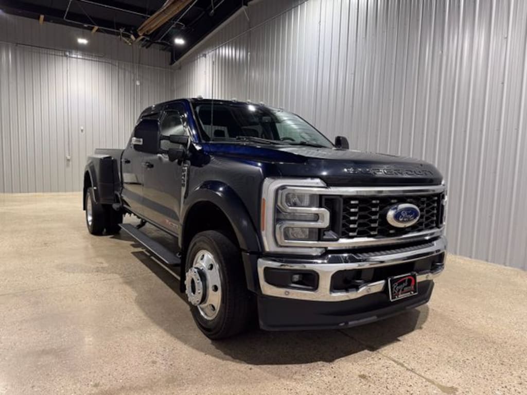 Used 2023 Ford F-450SD Lariat Truck