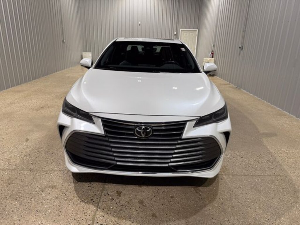 Used 2021 Toyota Avalon Limited Sedan