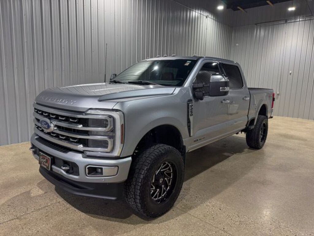 Used 2024 Ford F-250SD Platinum Truck