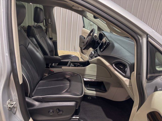 2024 Chrysler Pacifica Limited - Photo 26