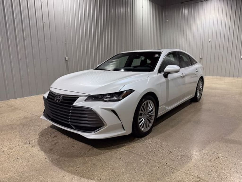 Used 2021 Toyota Avalon Limited Sedan