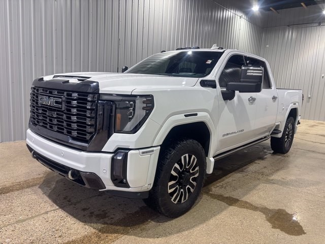 2024 GMC Sierra 2500HD Denali Ultimate's photo