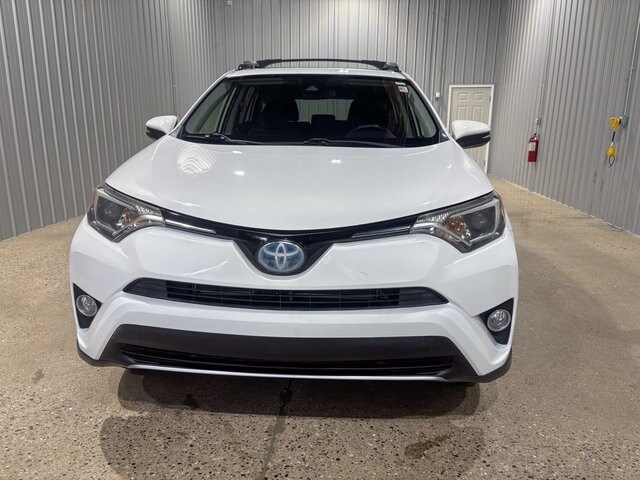 2017 Toyota RAV4 Hybrid photo 3
