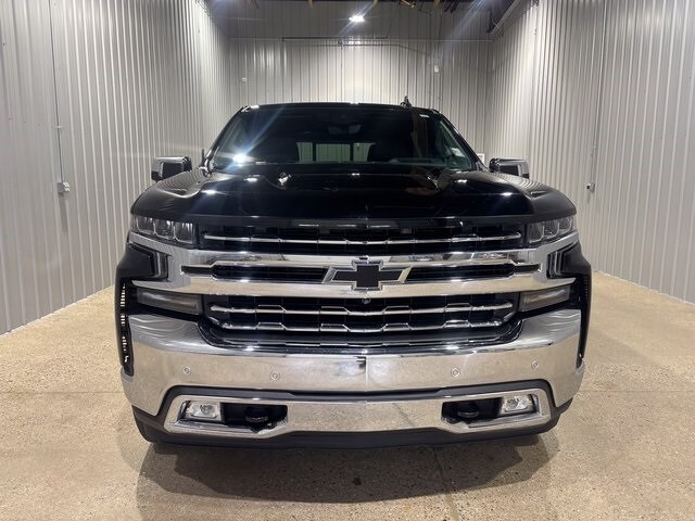 2021 Chevrolet Silverado 1500 LTZ photo 3