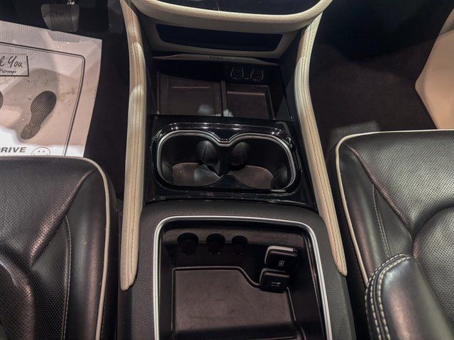 2024 Chrysler Pacifica Limited - Photo 16