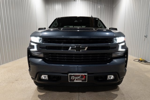 Used 2021 Chevrolet Silverado 1500 RST with VIN 1GCUYEED5MZ144955 for sale in Middlebury, IN