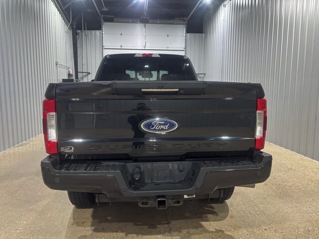 2019 Ford F-350 photo 3
