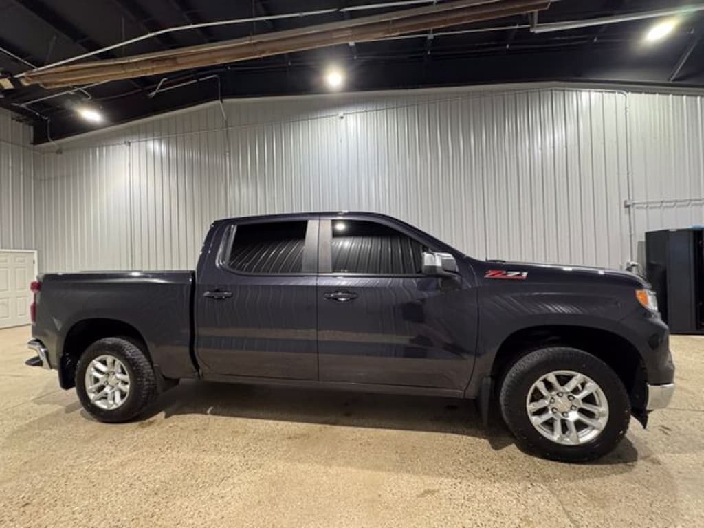 Used 2024 Chevrolet Silverado 1500 LT Truck