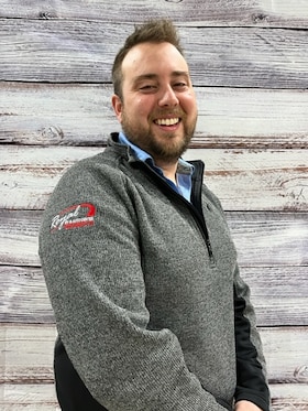 Staff member Sidney Beck from ID_23f9fd11fe44