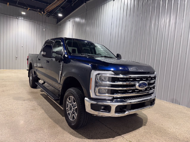 Used 2023 Ford F-250SD Lariat Truck