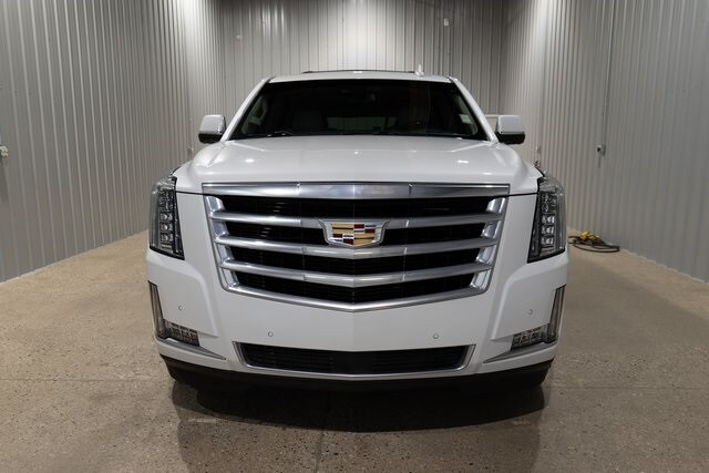 Used 2019 Cadillac Escalade ESV Premium Luxury with VIN 1GYS4JKJXKR353802 for sale in Middlebury, IN