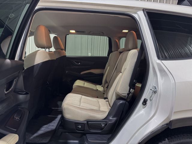 2023 Subaru Ascent Premium - Photo 21