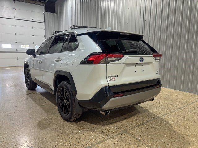 2023 Toyota RAV4 Hybrid SE photo 3