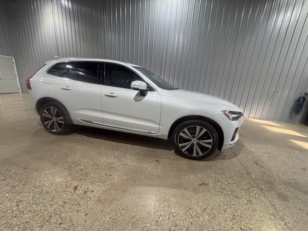 Used 2022 Volvo XC60 B6 Inscription SUV