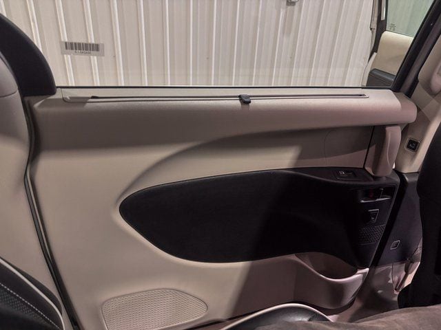 2024 Chrysler Pacifica Limited - Photo 23