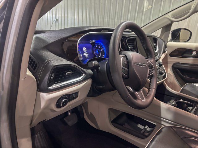 2024 Chrysler Pacifica Limited - Photo 12