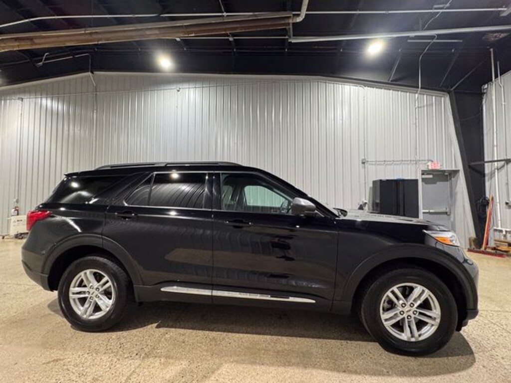 Used 2024 Ford Explorer XLT SUV