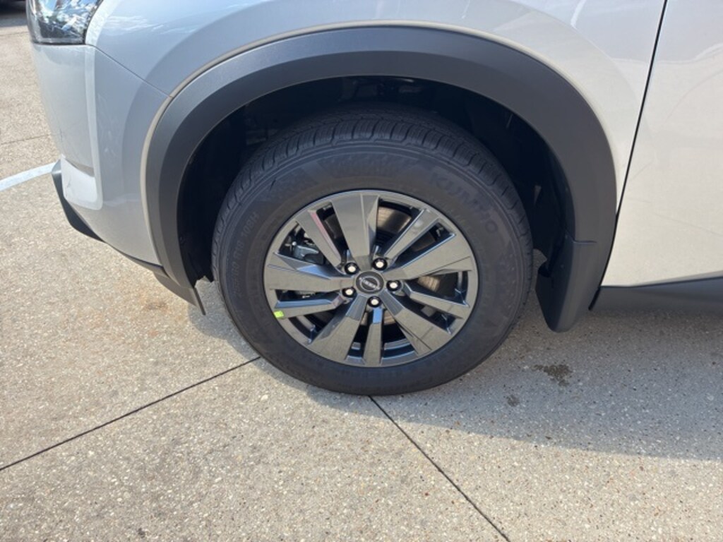 New 2025 Nissan Pathfinder SV SUV