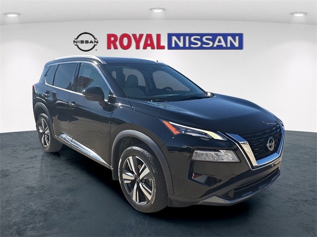 2023 Nissan Rogue SL's photo