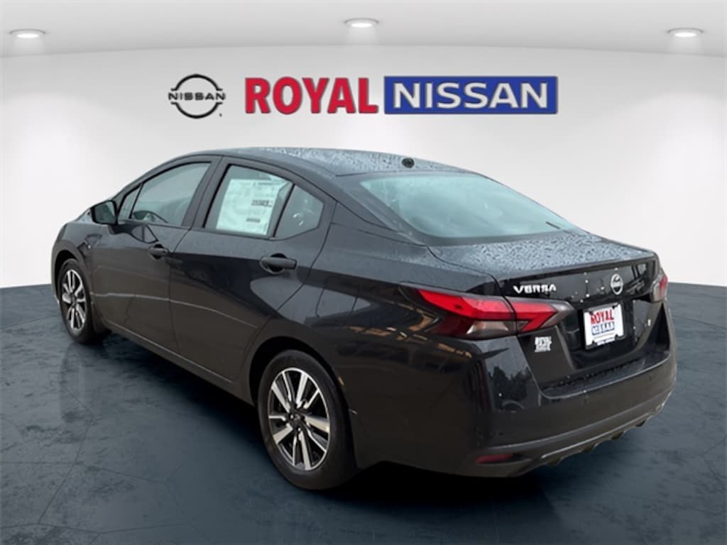 New 2025 Nissan Versa 1.6 S Sedan