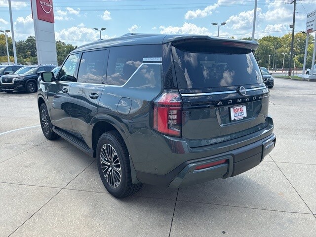 2026 Nissan Armada SL photo 4