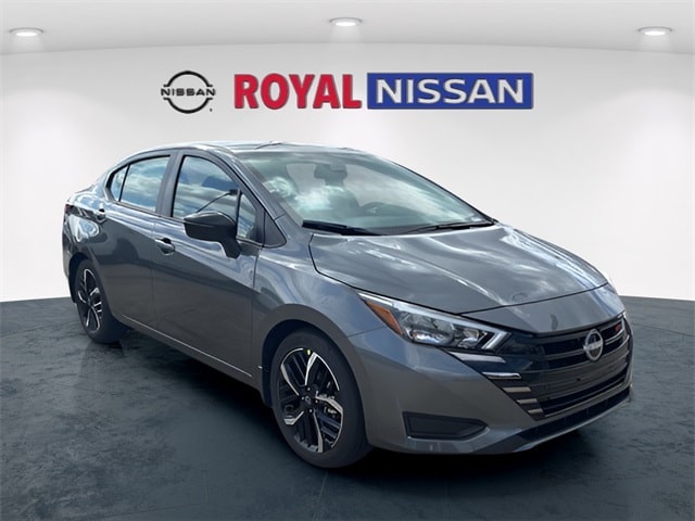 2025 Nissan Versa Sedan SR's photo