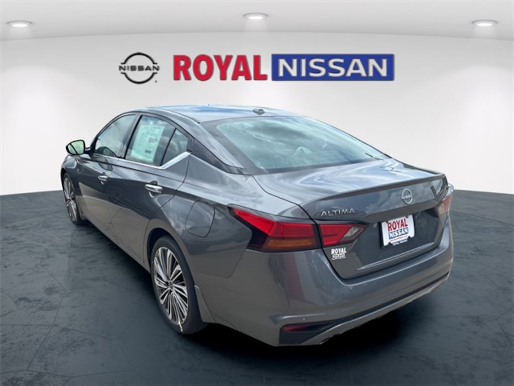 New 2025 Nissan Altima 2.5 SL Sedan