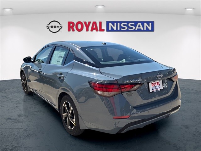 2025 Nissan Sentra SV photo 4
